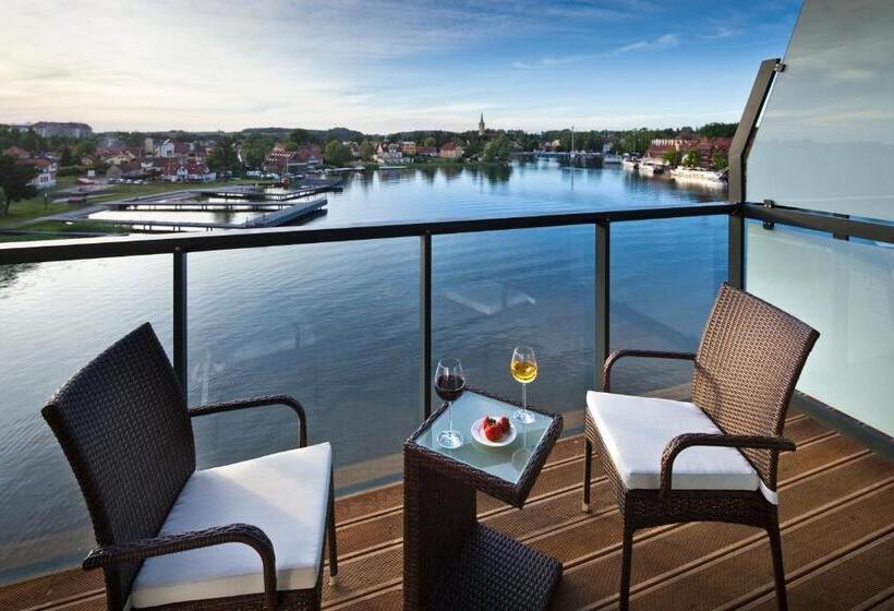 Superior room with lake view, Mikołajki Leisure & Spa   Destigo Hotels