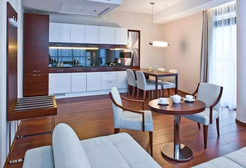 一ベッドルームエクゼクティブアパートメント, Mikołajki Leisure & Spa   Destigo Hotels