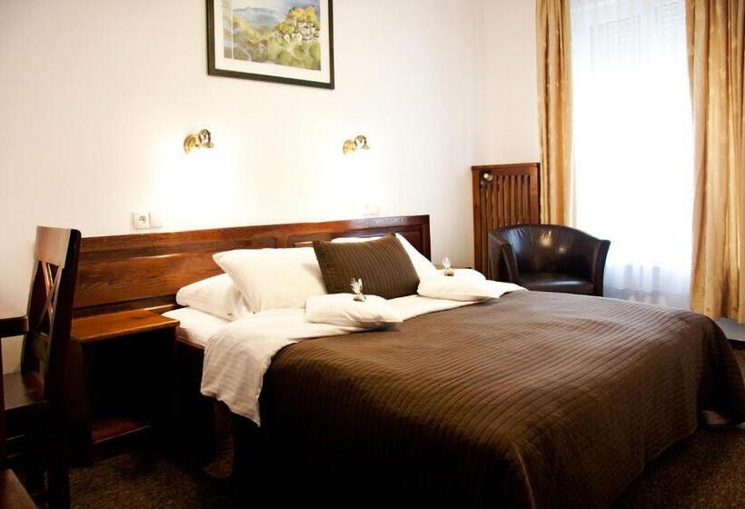 اتاق استاندارد, Pod Orłem