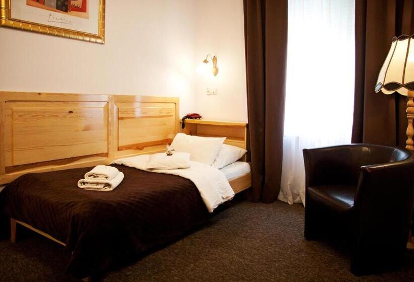 اتاق استاندارد یک نفره, Pod Orłem