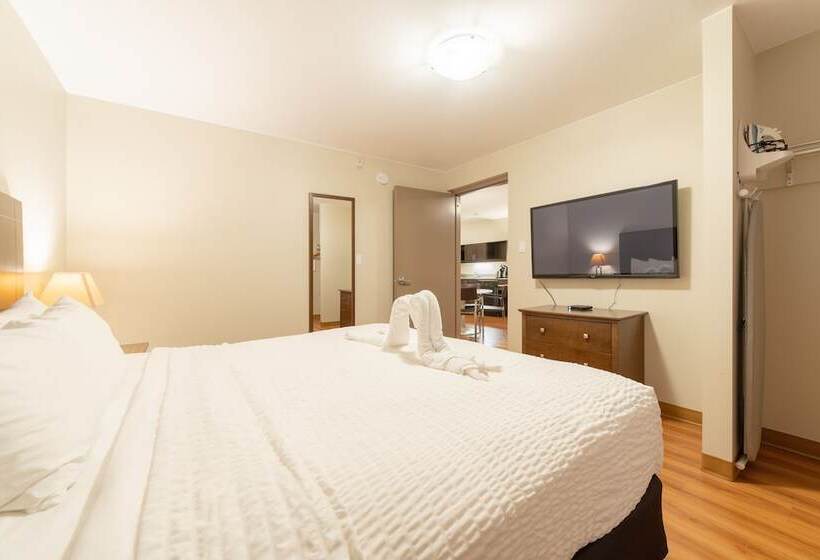 جناح, Quality Inn & Suites