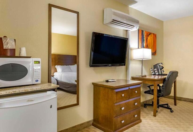 Номер Стандарт, Quality Inn & Suites