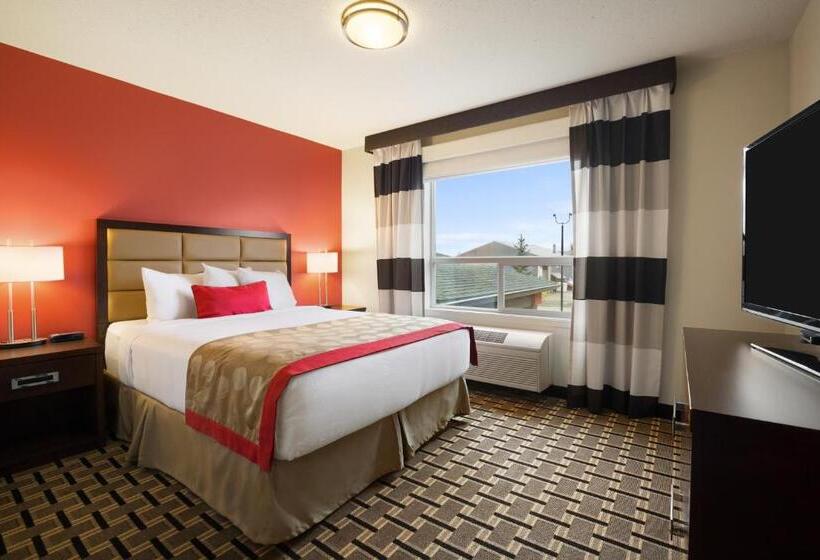 جناح, Ramada By Wyndham Edson