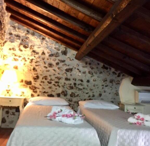 Четырехместный Номер Стандарт, Relais Il Monaco