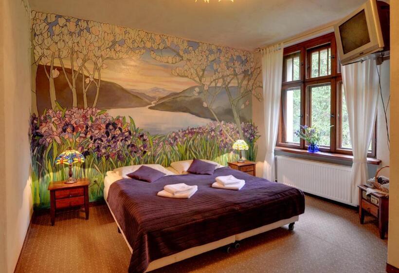 اتاق استاندارد سه نفره, Rezydencja Biały Jar