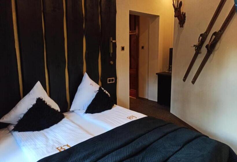 اتاق استاندارد, Rezydencja Biały Jar