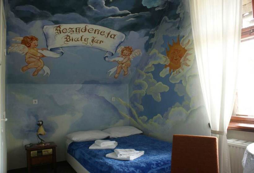 اتاق استاندارد, Rezydencja Biały Jar