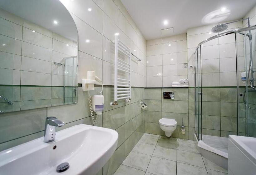 شقة غرفة واحدة, Szyszko