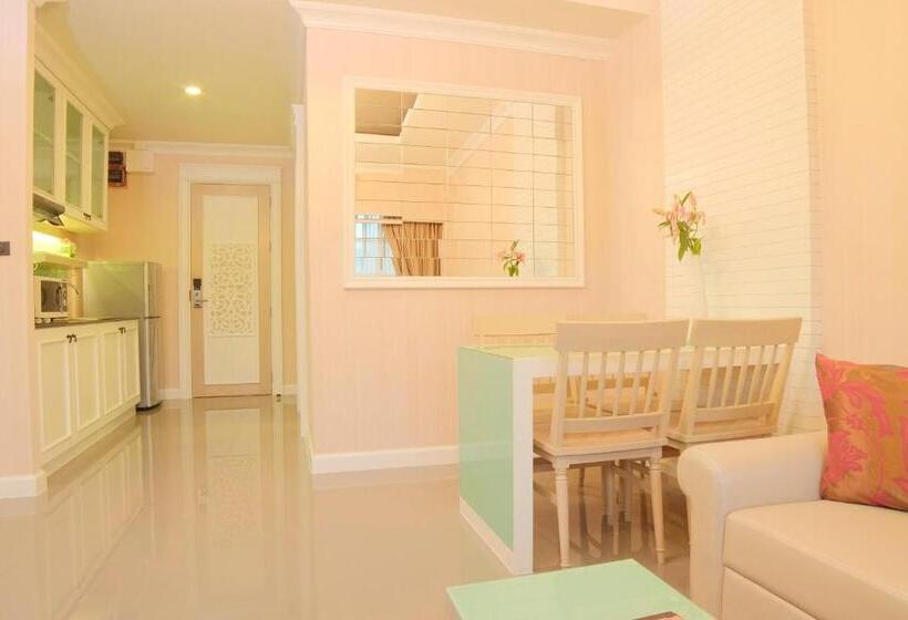 スイート, The Raya Surawong Bangkok