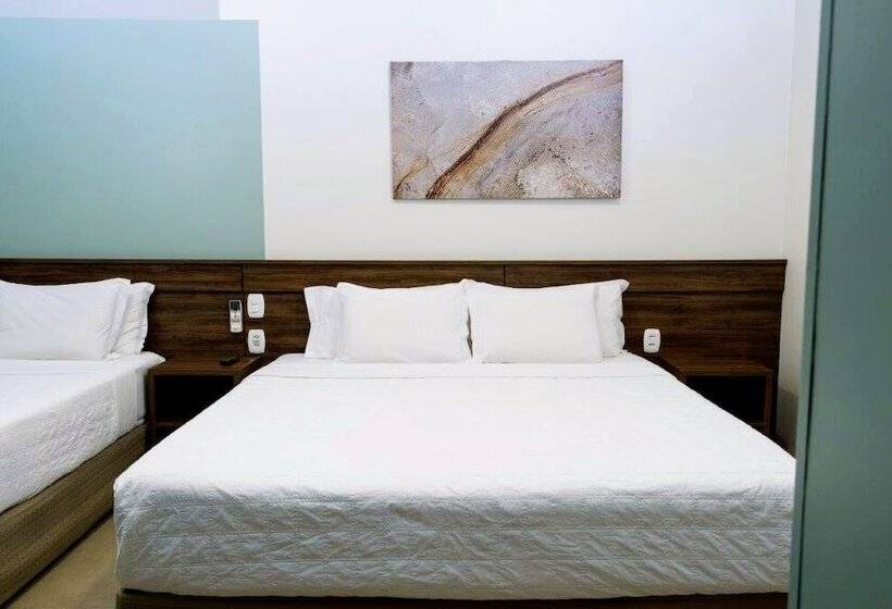 行政三人间, Ucayali