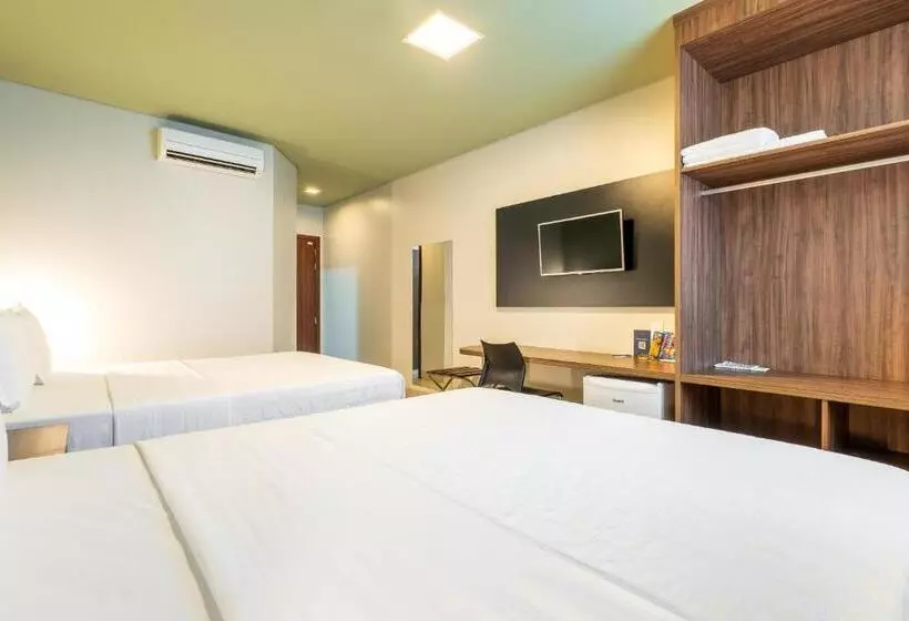 デラックスの４人部屋, Ucayali