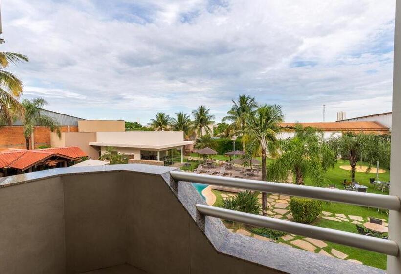 高级套房, Ucayali