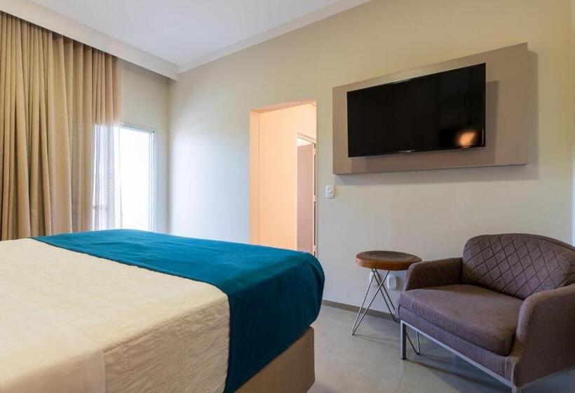 高级套房, Ucayali