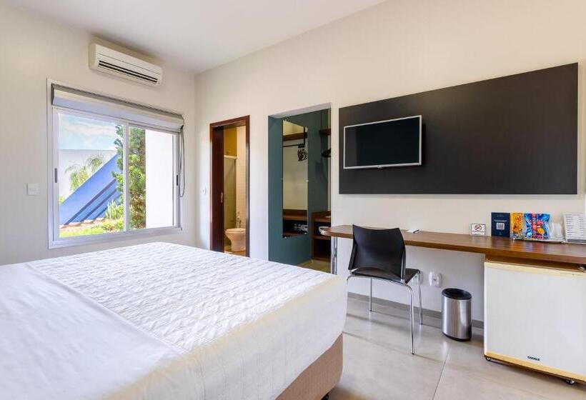 带大床的标准间, Ucayali