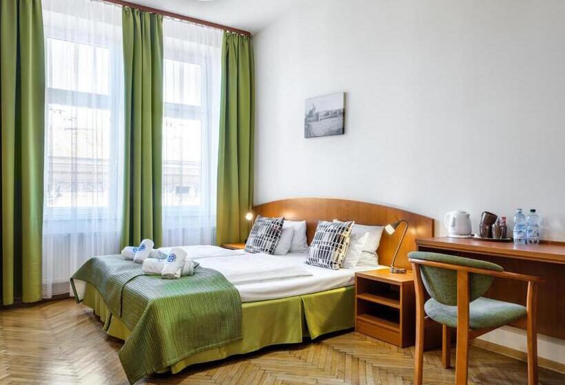 Standard Kolmen Hengen Huone, Kosmopolita Rooms