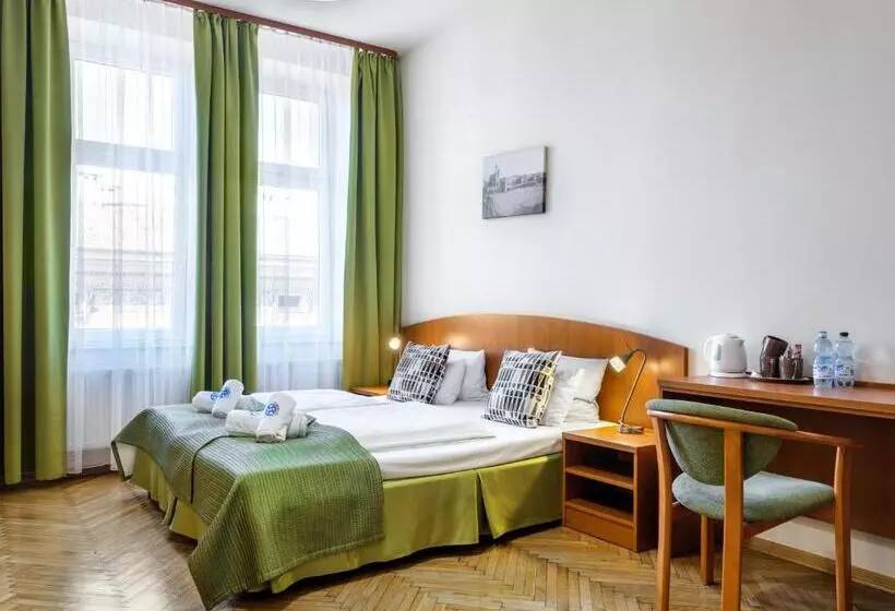 Standard Kolmen Hengen Huone, Kosmopolita Rooms