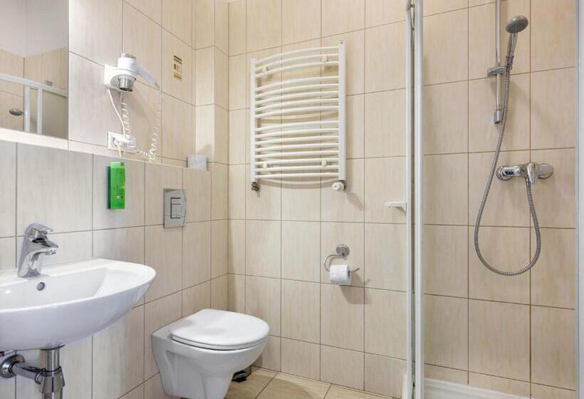Четырехместный Номер Стандарт, Kosmopolita Rooms
