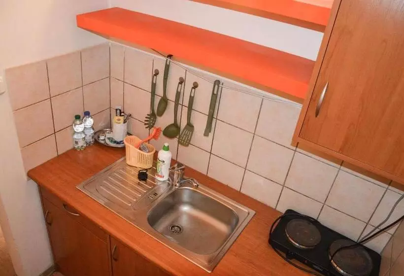 Standard-studio, Kosmopolita Rooms