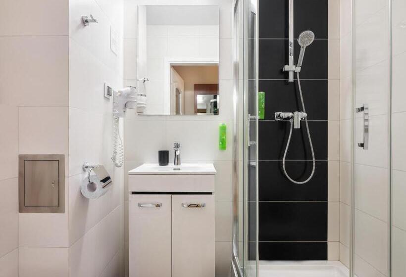 Deluxe-huone, Kosmopolita Rooms