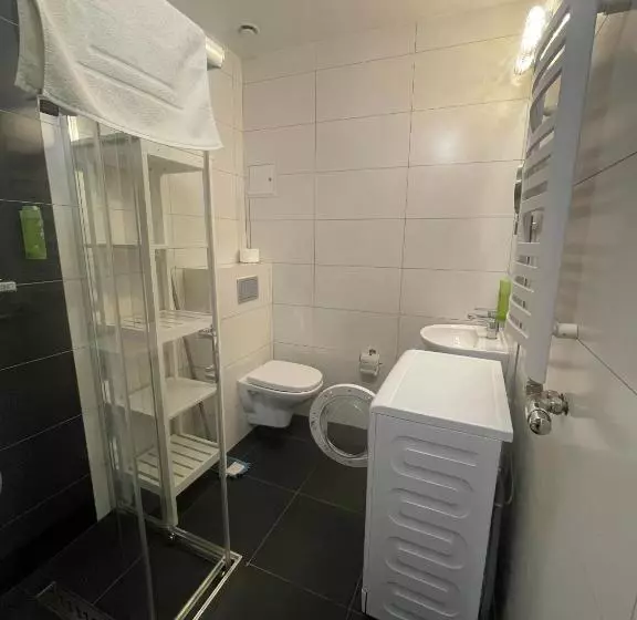 Standard-studio, Kosmopolita Rooms