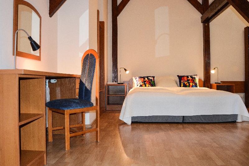 Standard-studio, Kosmopolita Rooms