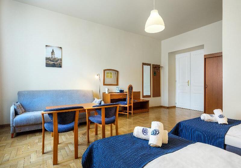 Standard Kolmen Hengen Huone, Kosmopolita Rooms