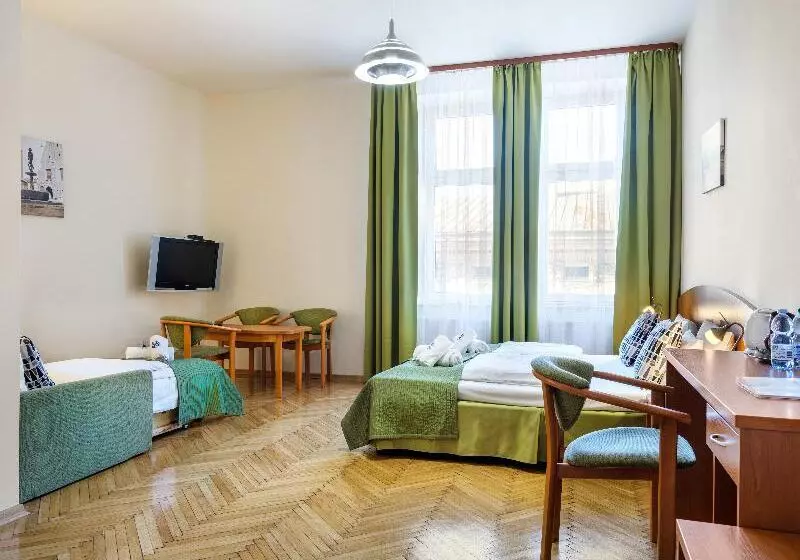 Standard Kolmen Hengen Huone, Kosmopolita Rooms