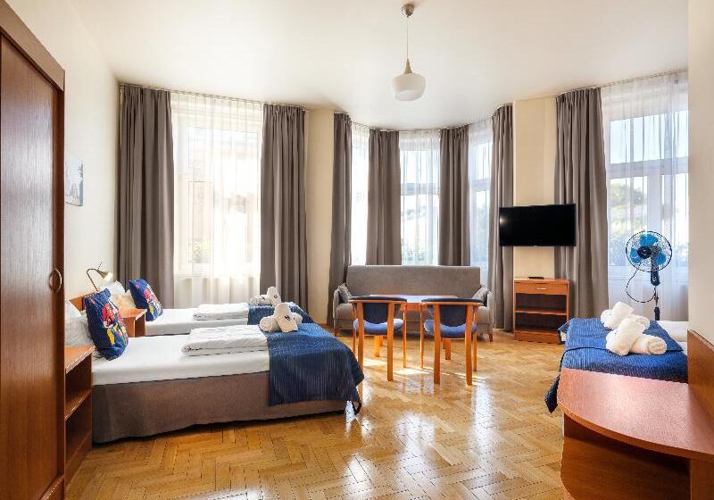 Четырехместный Номер Стандарт, Kosmopolita Rooms