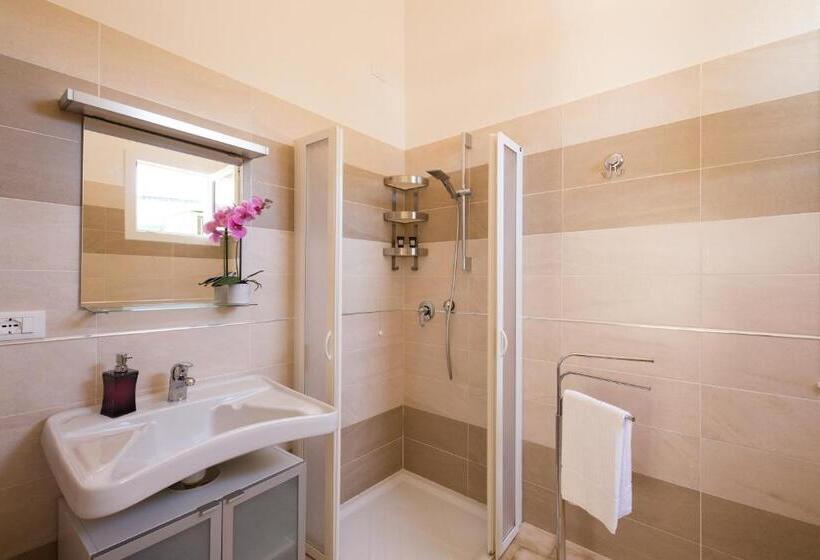 اتاق اکونومی, Coru E Mari