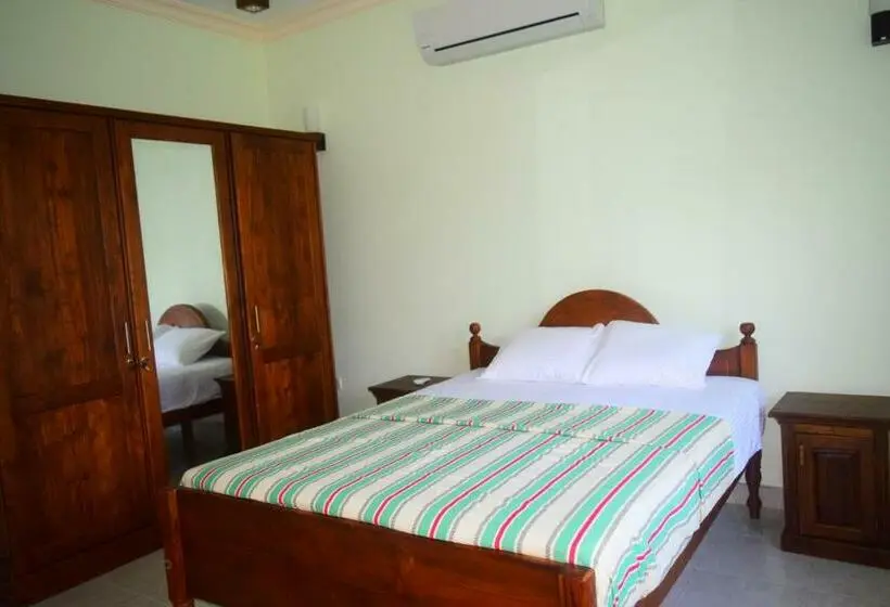 اتاق استاندارد با چشم‌انداز دریا, Sri Lagoon Villa