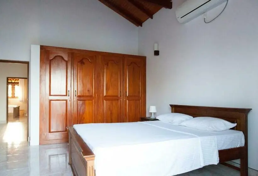 اتاق استاندارد با بالکن, Sri Lagoon Villa