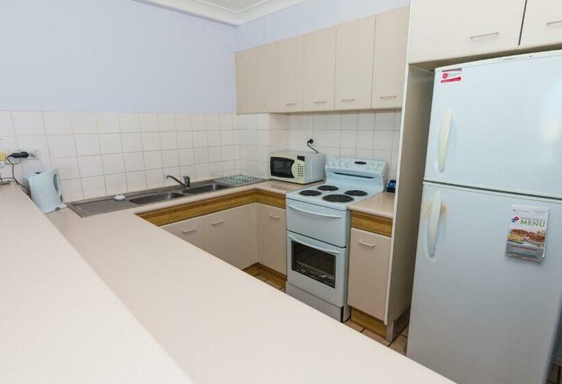 带1个卧室的带海景的公寓, Beachcomber Resort   Official