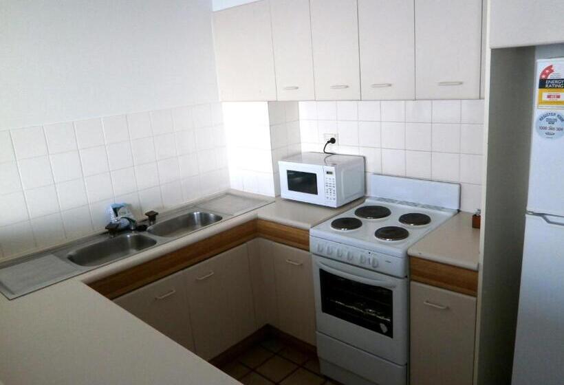 带1个卧室的带海景的公寓, Beachcomber Resort   Official