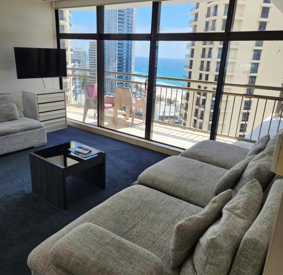 带1个卧室的带海景的公寓, Beachcomber Resort   Official