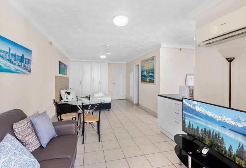 标准工作室, Beachcomber Resort   Official