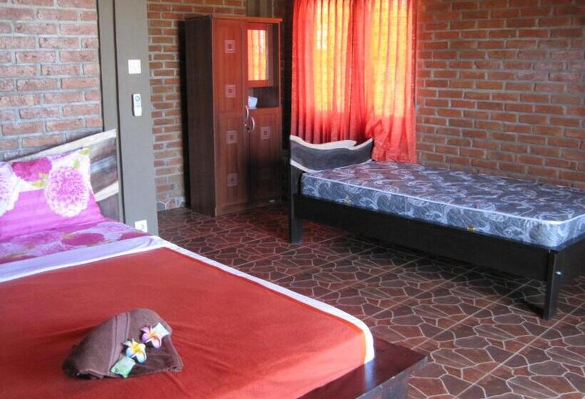 חדר סופריור לשלושה, Gubug Balian Beach Bungalow