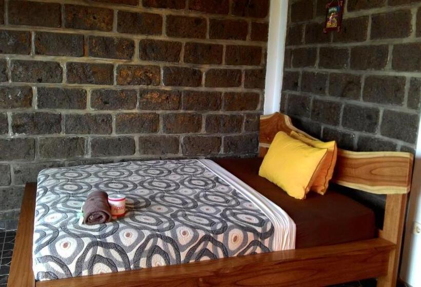 חדר סופריור לשלושה, Gubug Balian Beach Bungalow