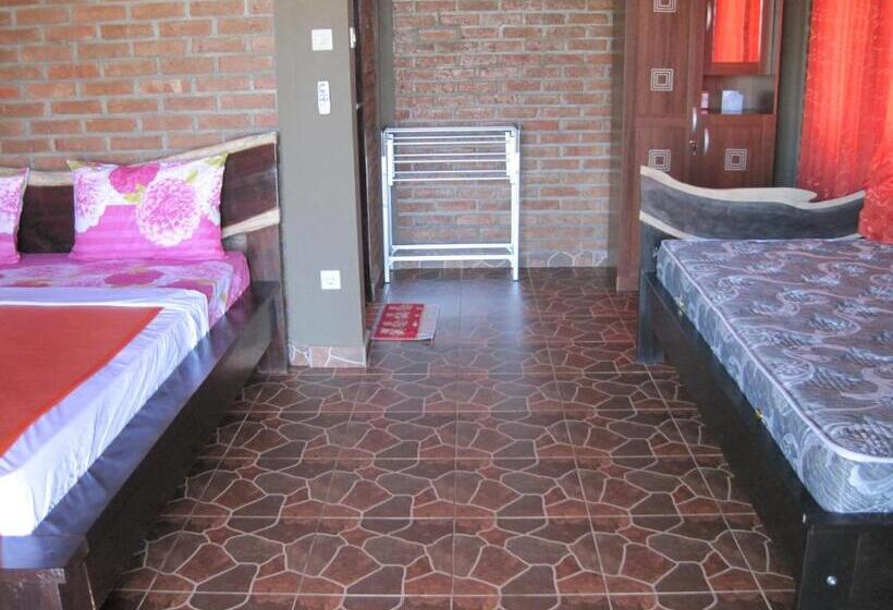 חדר סופריור לשלושה עם נוף לים, Gubug Balian Beach Bungalow