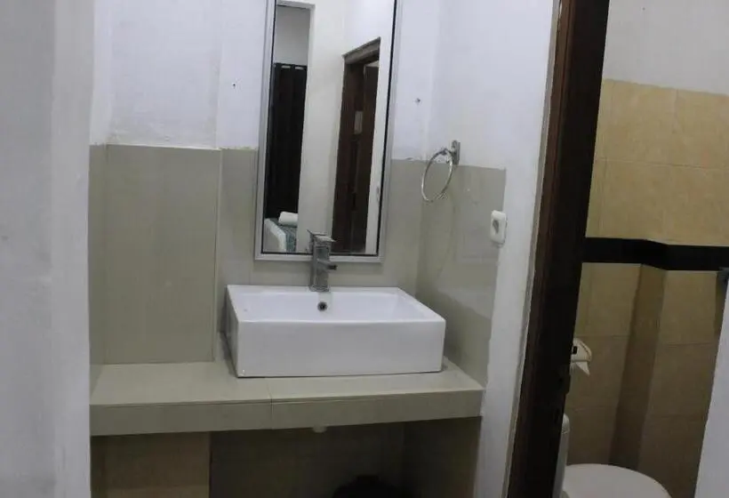 اتاق استاندارد با بالکن, Kubu Nusa