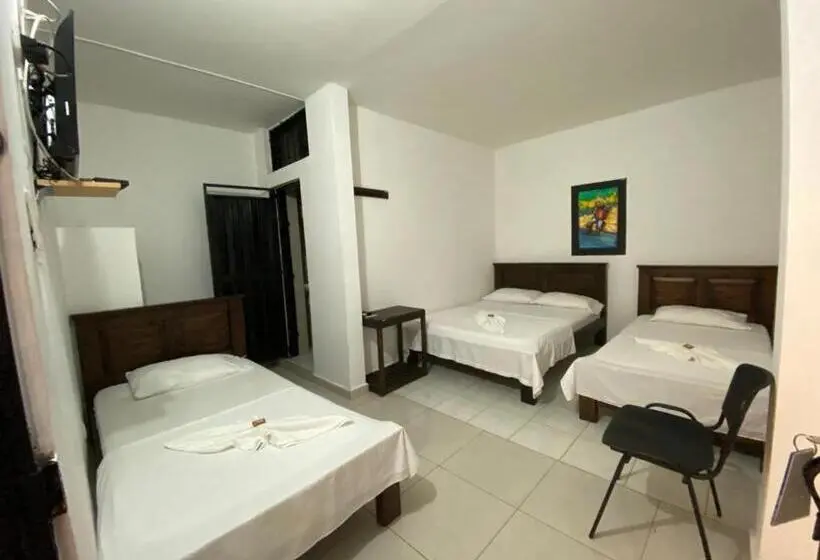 スタンダード4人部屋, Aparta Hotel El Cacique Upar