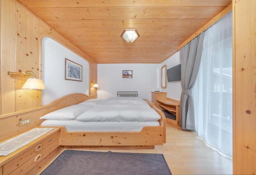 Quarto Triplo Comfort, Garni Tramans