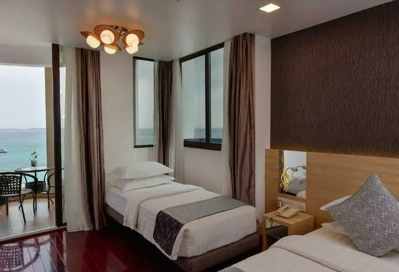 اتاق لوکس با چشم‌انداز, Arena Beach