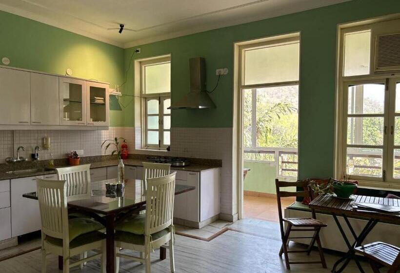 Apartament 3 Dormitoare, Ganga Vatika Boutique Hotel, Rishikesh