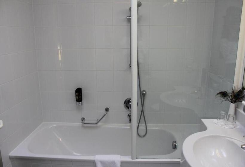 اتاق استاندارد, Neutor Express