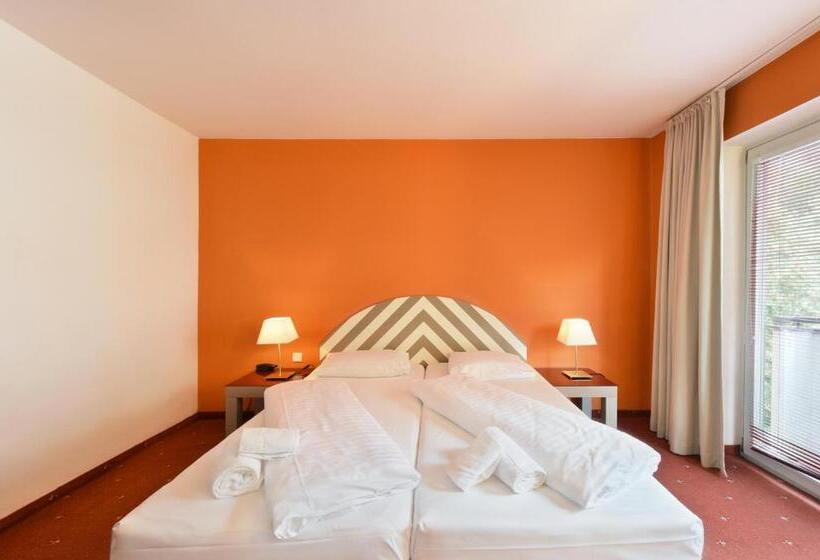 اتاق استاندارد, Neutor Express