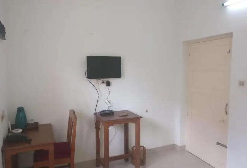 Basic-huone, Safire Residency