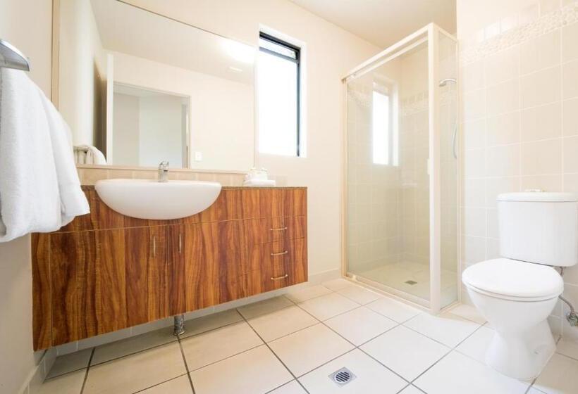 Апартаменты 2 Спальни Вид на Море, Portside Whitsunday Luxury Holiday Apartments