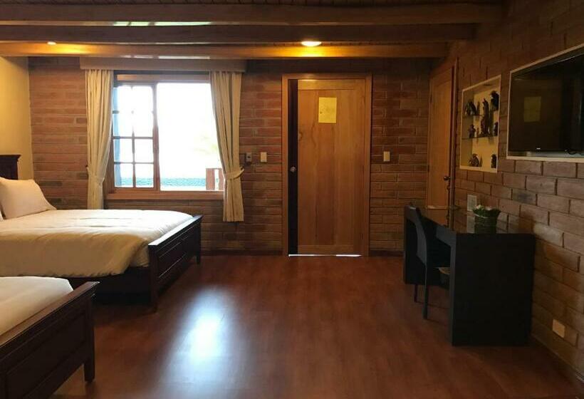Полулюкс, Puertolago Country Inn & Resort