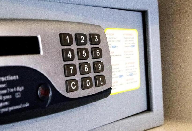 Люкс Престиж, City Hotel Merano