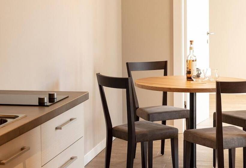 Люкс Престиж, City Hotel Merano